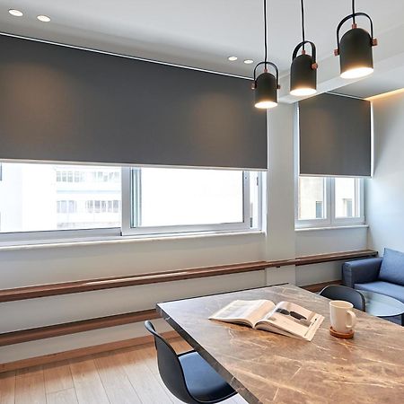 City-Center Apartment In Vibrant Monastiraki, アテネ エクステリア 写真