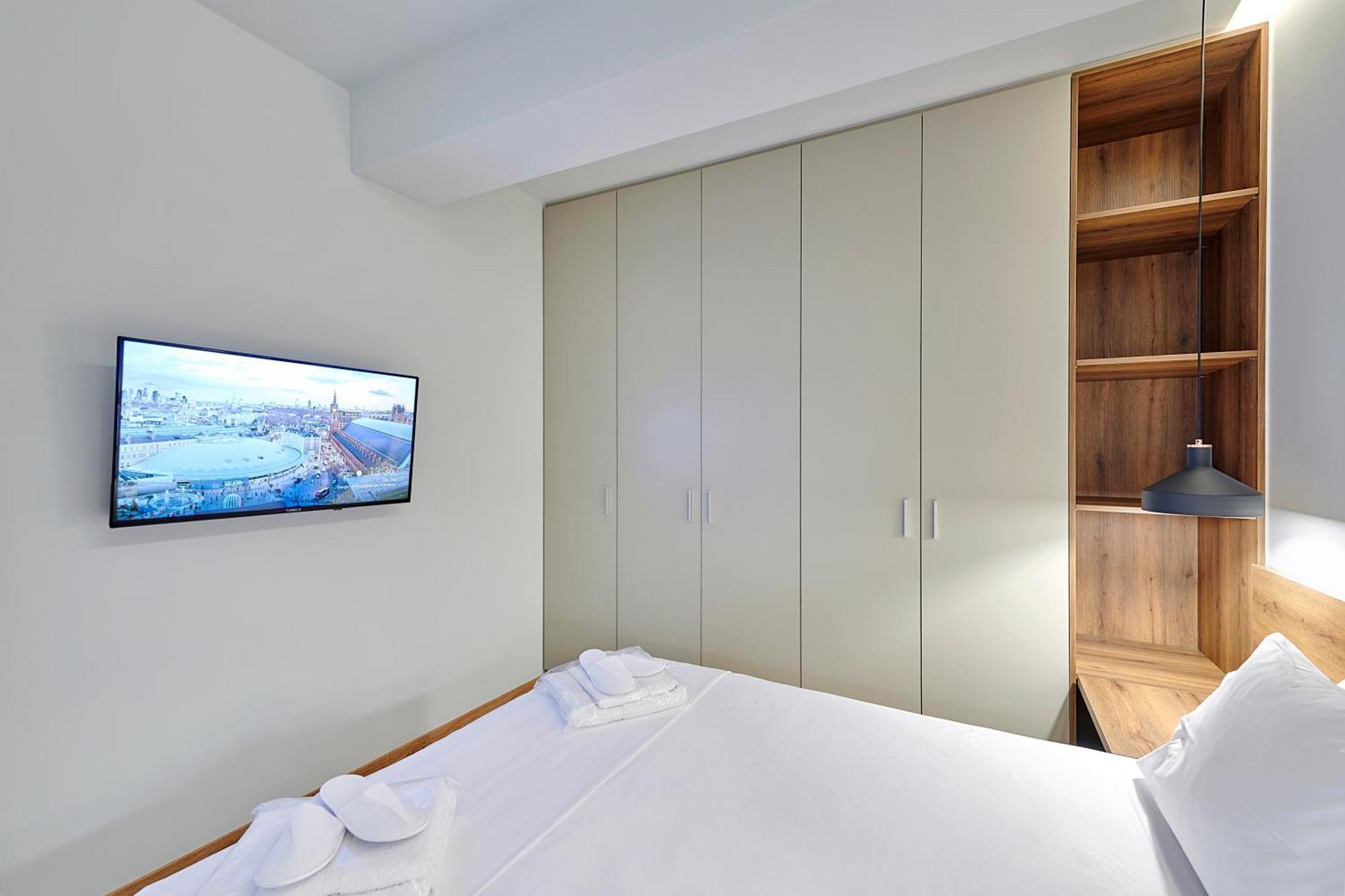 City-Center Apartment In Vibrant Monastiraki, アテネ エクステリア 写真