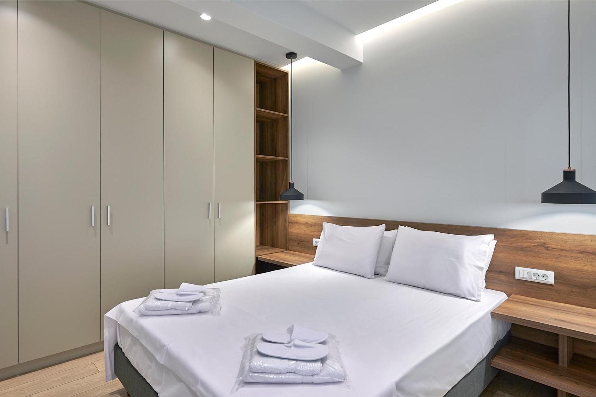 City-Center Apartment In Vibrant Monastiraki, アテネ エクステリア 写真
