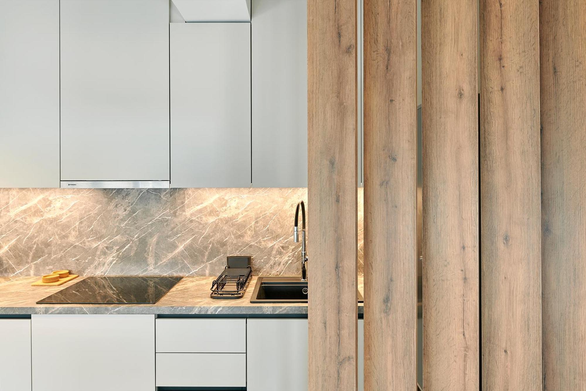 City-Center Apartment In Vibrant Monastiraki, アテネ エクステリア 写真