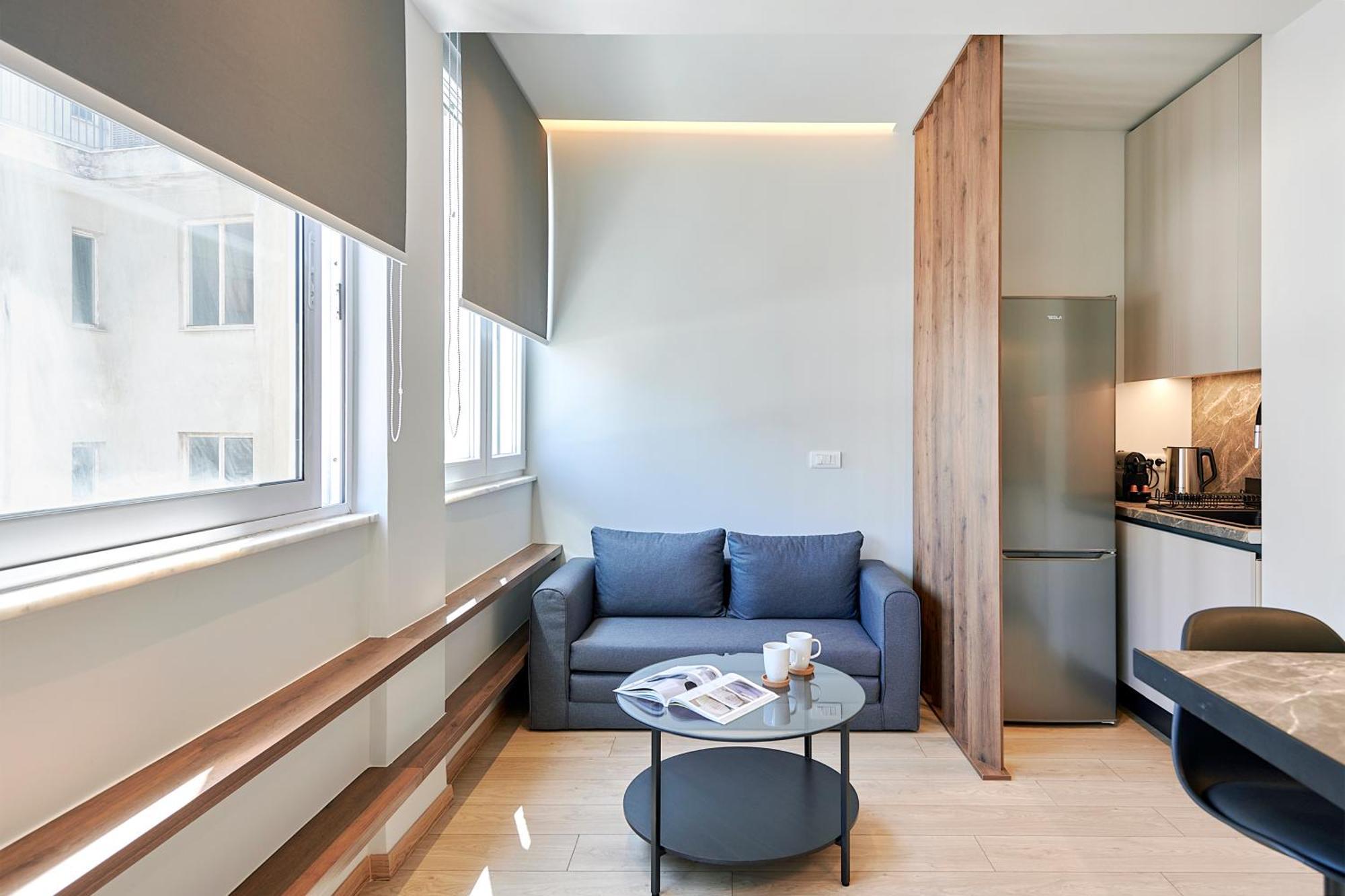 City-Center Apartment In Vibrant Monastiraki, アテネ エクステリア 写真