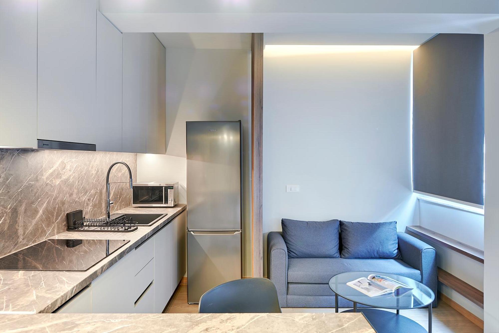 City-Center Apartment In Vibrant Monastiraki, アテネ エクステリア 写真